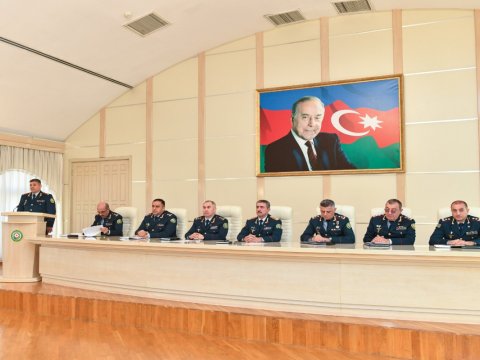 Elçin Quliyev müşavirə keçirib - Göstərişlər verib