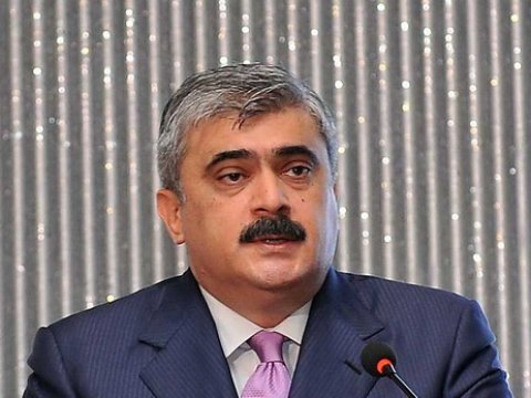 19 ilin maliyyə naziri -&nbsp;Nazirlər Kabinetinə aparılan Şərifov&nbsp;- DOSYE