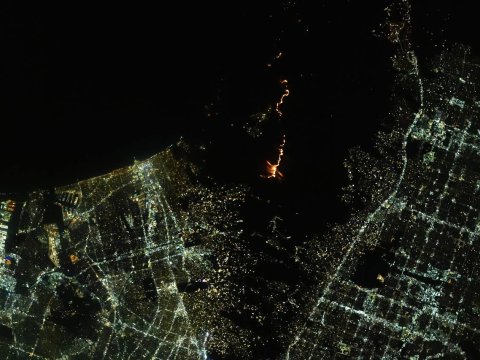 Dəhşətli yanğın kosmosdan belə görünür - FOTOLAR