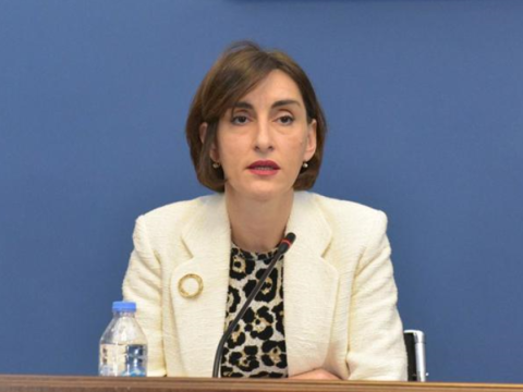 Xanım nazir Bakıya GƏLİR