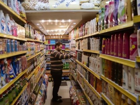 Suriyada qadağalar ləğv edildi: mağazalarda "Pepsi", "Snickers" satılır