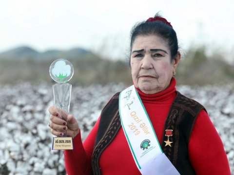 86 yaşlı Fatma nənə: "Xalqın israrı ilə bələdiyyəyə namizəd olmuşam"