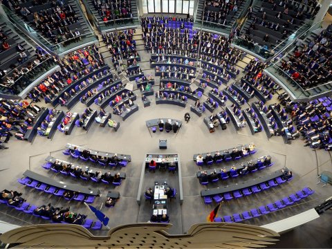 Almaniya seçkilərə hazırlaşır: türk namizədlər də var - SİYAHI