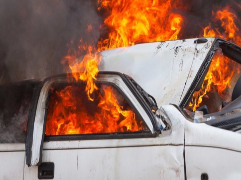 Bakıda tez-tez baş verən avtomobil yanğınlarının SƏBƏBLƏRİ