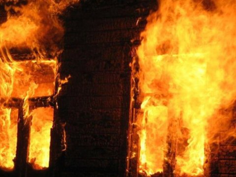 Şəmkirdə ev&nbsp;yandı