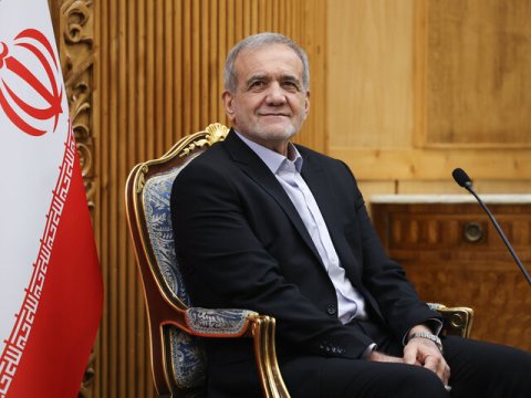 İran prezidenti Moskvaya getdi