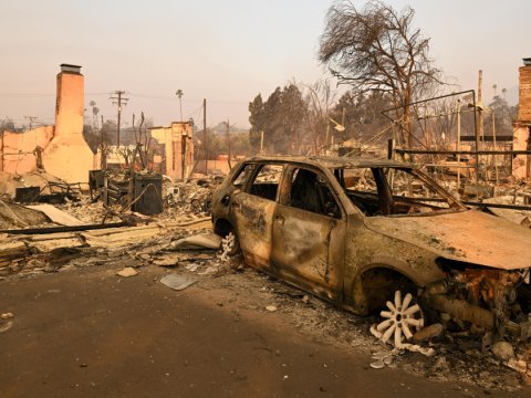 ABŞ-da yanğınlar nəticəsində ölənlərin sayı 27-yə çatıb
