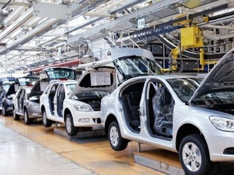 Hər ay Azərbaycanda 500 minik avtomobil buraxılır