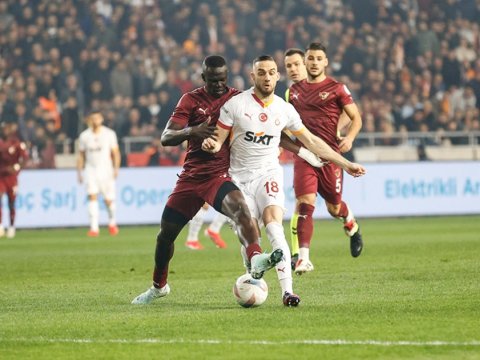 "Qalatasaray" səfərdə xal itirdi