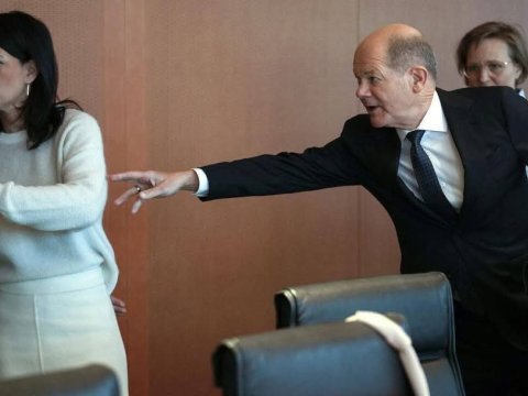 Xarici işlər naziri kanslerdən niyə küsüb? - SƏBƏB