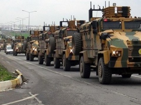 Türkiyə Suriya ilə sərhədə ağır texnika TOPLAYIR
