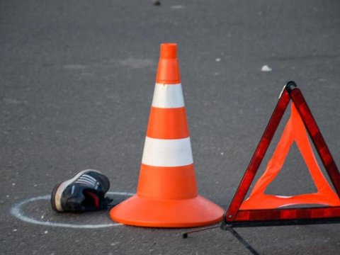 Mikroavtobus piyadanı vuraraq öldürdü