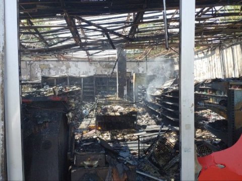 Lənkəranda bazar yandı - VİDEO