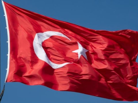 Hələbdə 13 ildən sonra Türk bayrağı DALĞALANIR