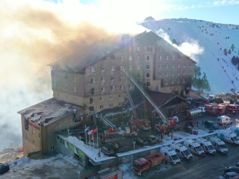 Türkiyədə dəhşətli yanğın: ölənlərin sayı 76-ya ÇATDI