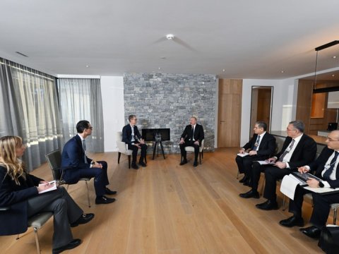 Prezident Davosda daha bir görüş keçirdi