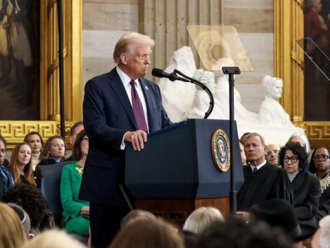 Vəzifəsinin ilk günündə məhkəməyə verildi