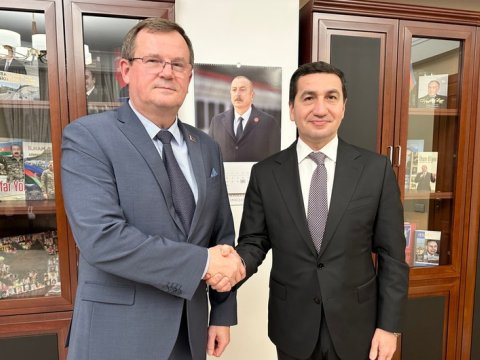 Belarus səfiri Hikmət Hacıyevlə görüşdü