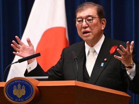 Yaponiya Rusiya ilə sülh müqaviləsi bağlamaq istəyir