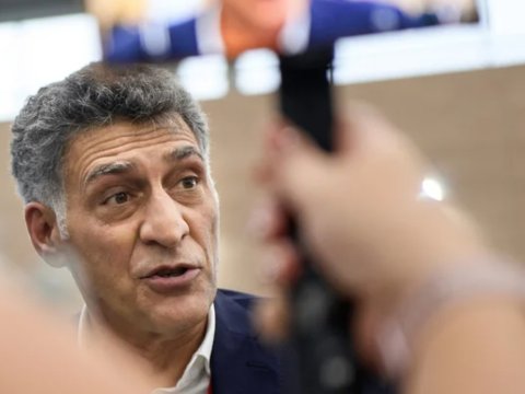 Putin Simonyanın ərini təltif etdi