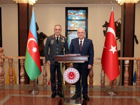 General Mirzəyev Yaşar Gülərlə görüşdü