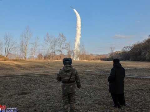 Şimali Koreyadan növbəti RAKET SINAĞI
