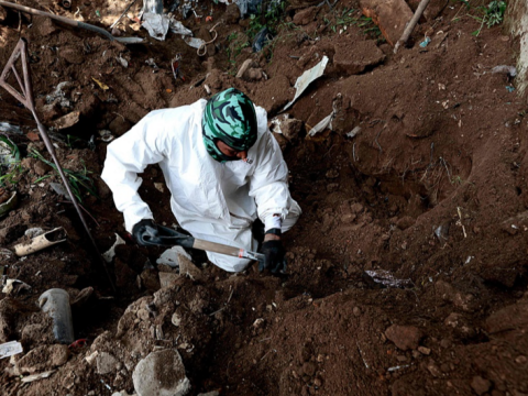 Gizli məzarlıqlar -&nbsp;56 meyit&nbsp;tapıldı