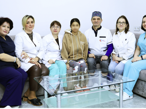 Gənc qız qızdırma dərmanından komaya düşüb