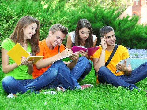 Yay məktəbləri qazanc yerinə çevrilir - Universitetlərdən AÇIQLAMA