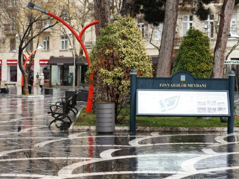 "Fəvvarələr" meydanında qanunsuz tikinti: qurumlar hərəkətə keçdi