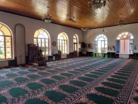 Azərbaycanda silahla məscidə gedən şəxs həbs edildi