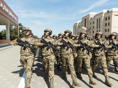 Daxili Qoşunların hərbçilərinin maaşı ARTIRILDI