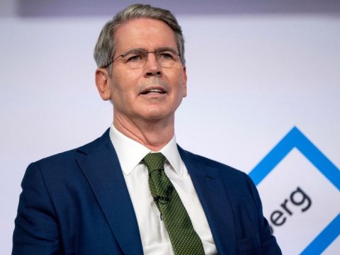 Trampın maliyyə naziri də təsdiqləndi