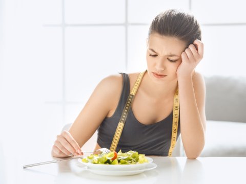 Saxta dietoloqlar meydan sulayır - Deputat onları da yoxlamağa ÇAĞIRDI