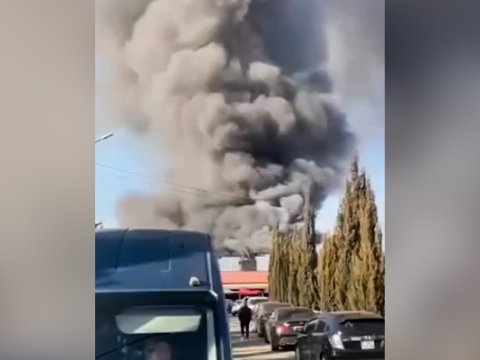 Tbilisidə bazarda güclü yanğın&nbsp;- VİDEO