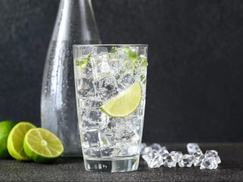 Qazlı su içmək arıqlamağa kömək edir