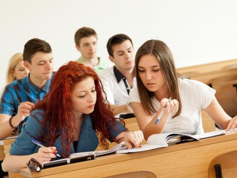 Universitetini dəyişən tələbənin borc ödənişi - Problem necə həll olunur?