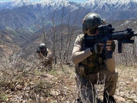 Türkiyə hərbçiləri 14 terrorçunu öldürüb