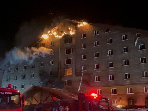 Türkiyədəki otel yanğınına görə 28 nəfər saxlanılıb