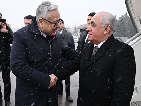 Əli Əsədov Qazaxıstandadır - FOTO