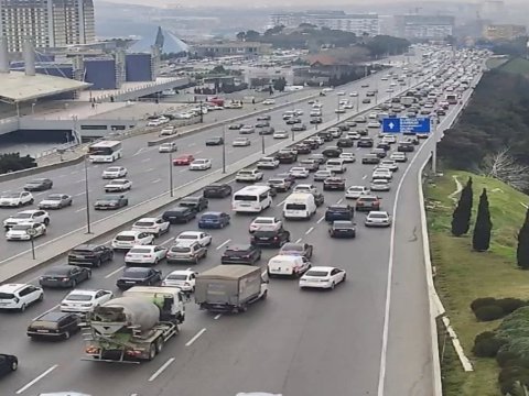 Bakı-Sumqayıt yolunda ağır tıxac - FOTO