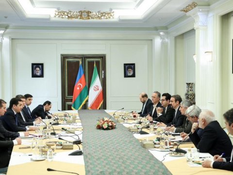 Hikmət Hacıyev Pezeşkianın müşaviri ilə GÖRÜŞDÜ