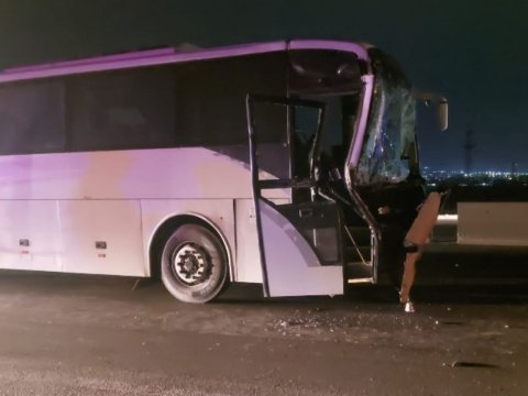 Bakı-Quba yolunda qəza: avtobus yük maşını ilə TOQQUŞDU