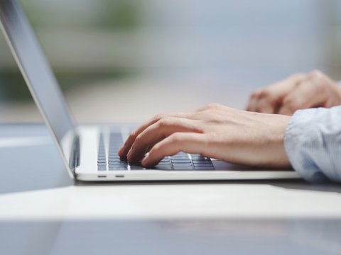 "e-bildiriş"in təqdim edilməsinə görə xidmət haqqı tutulacaq