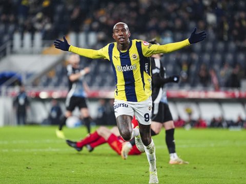 "Fənərbağça"dan darmadağın&nbsp;