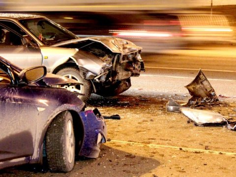 Bakıda iki maşın toqquşdu - Xəsarət alan var