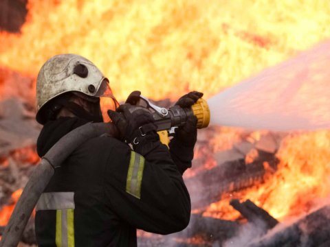 Xırdalanda mebel sexi yandı&nbsp;-&nbsp;VİDEO