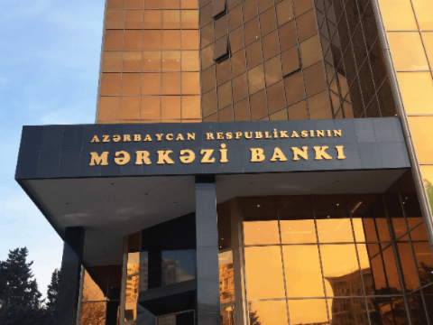 Azərbaycanda 2 bankın vəzifəli şəxsləri cəzalandırıldı