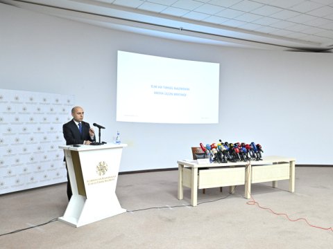 Məktəblərdə kağız jurnallar LƏĞV EDİLİR