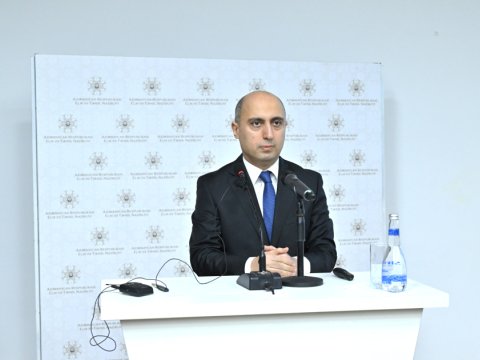 Həmin məzunlara diplomların verilməmə səbəbi&nbsp;AÇIQLANDI